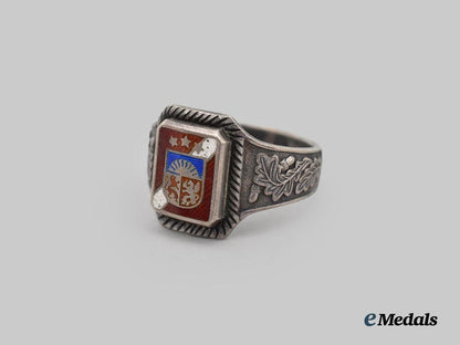 latvia,_finland._a_mixed_lot_of_insignia___m_n_c1569