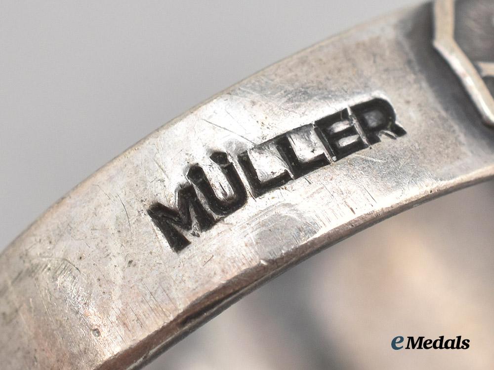 latvia,_finland._a_mixed_lot_of_insignia___m_n_c1572