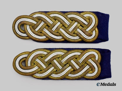 germany,_kriegsmarine._a_rare_set_of_konteradmiral_shoulder_boards___m_n_c1578