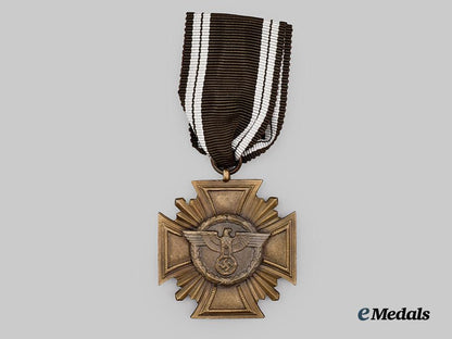 germany,_n_s_d_a_p._a_long_service_award,_i_i_i_class_for10_years___m_n_c1581