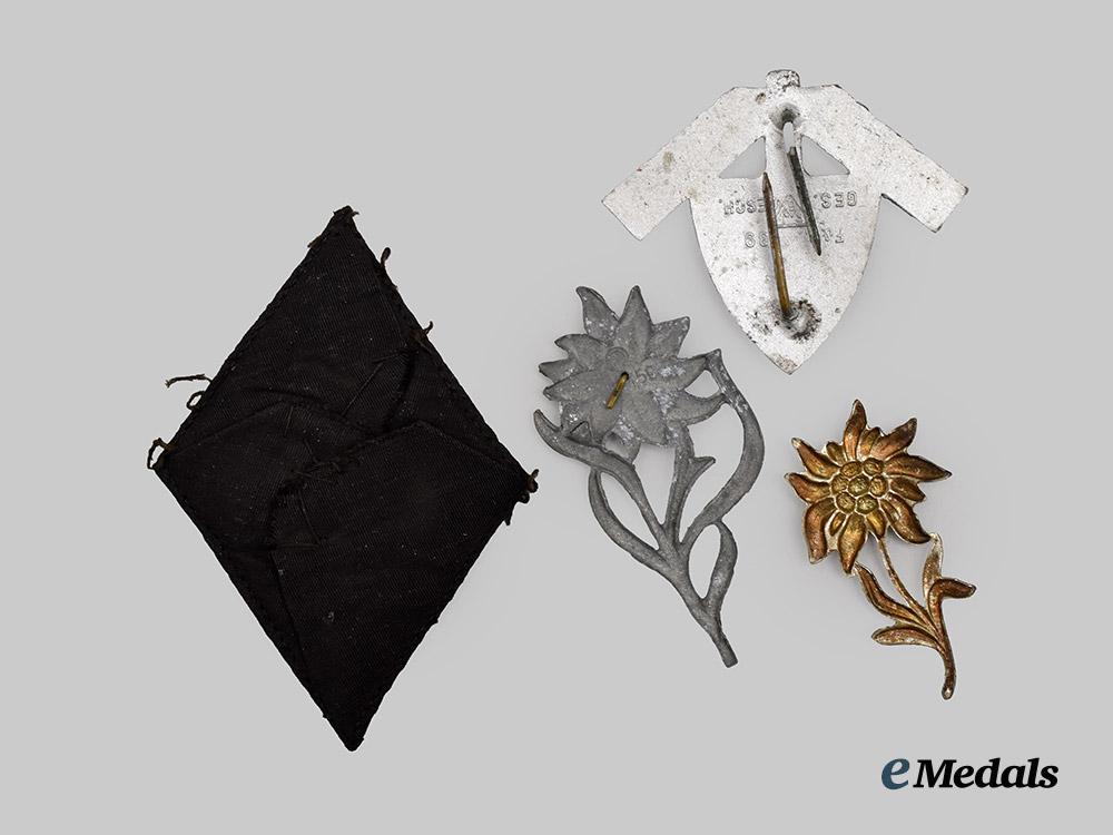 germany,_third_reich._a_mixed_lot_of_insignia___m_n_c1591