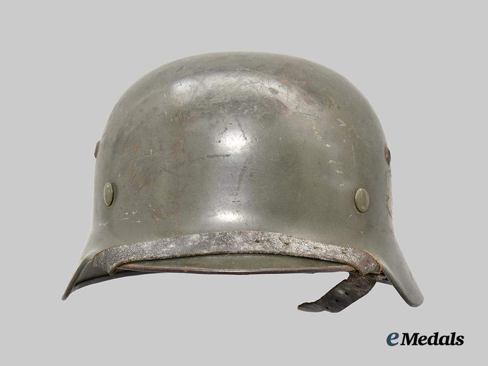 germany,_heer._an_m40_stahlhelm,_single_decal_version_and_owner-_attributed,_by_eisenhüttenwerke_thale___m_n_c1652