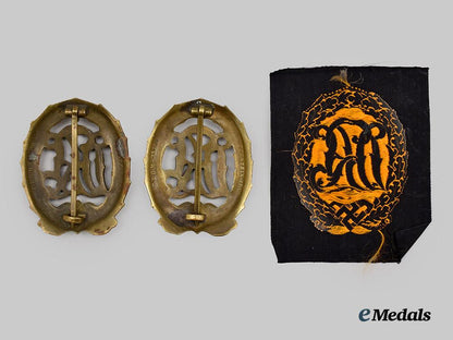 germany,_third_reich._a_mixed_lot_of_d_r_l_sports_badges,_bronze_grade,_metal_and_cloth_variants___m_n_c1670