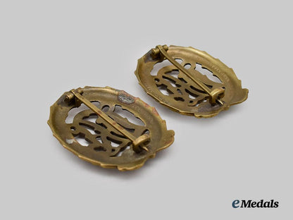germany,_third_reich._a_mixed_lot_of_d_r_l_sports_badges,_bronze_grade,_metal_and_cloth_variants___m_n_c1671