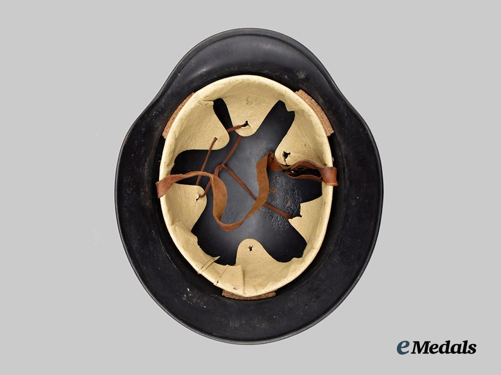 germany,_third_reich._a_luftschutz_m35_beaded_stahlhelm,_by_f._w._quist___m_n_c1675