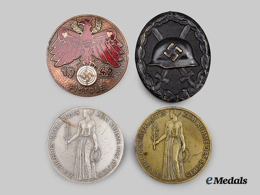 germany,_third_reich._a_mixed_lot_of_badges_and_medals___m_n_c1677