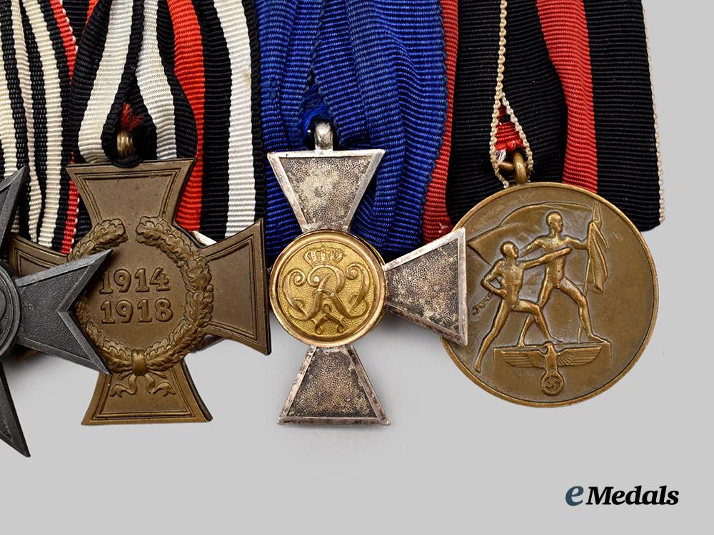 germany,_imperial._a_first_world_war_non-_combatant’s_medal_bar___m_n_c1721