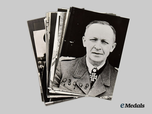 germany,_third_reich._a_mixed_lot_of_post-_war_reproduced_photographs,_with_max_schmeling_signature___m_n_c1727