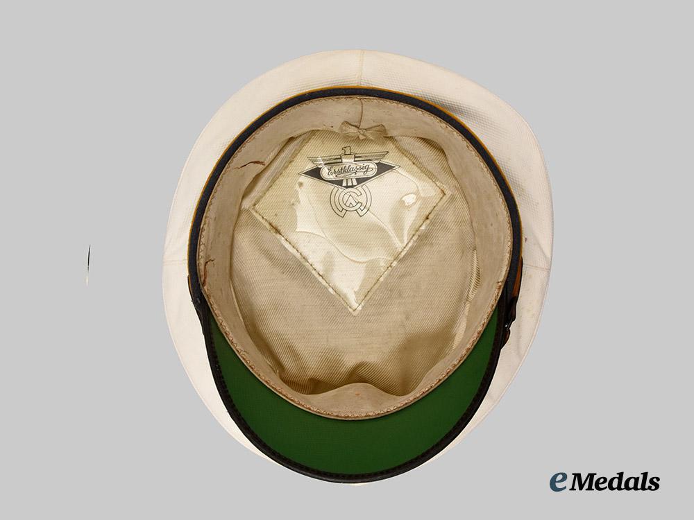germany,_luftwaffe._a_flight_personnel_summer_visor_cap,_by_clemens_wagner___m_n_c1727