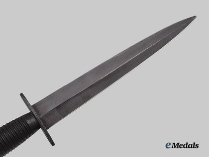 united_kingdom._a_commemorative_fairbairn-_sykes_fighting_knife,_by_imperial_gudedge_co,_c.1970___m_n_c1754
