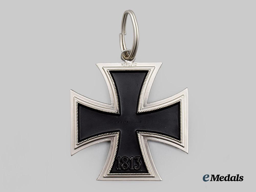 germany,_federal_republic._a_knight’s_cross_of_the_iron_cross,_late-_issue1957_version___m_n_c1757