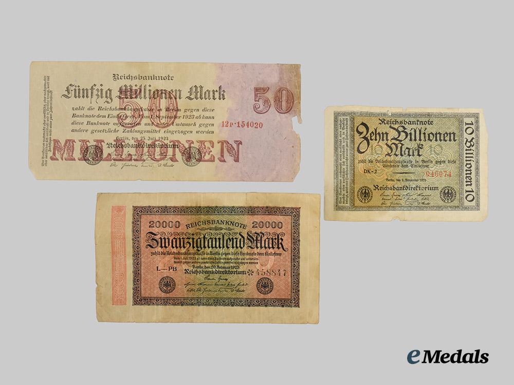 germany,_weimar_republic._a_lot_of_inflationary_period_banknotes___m_n_c1767