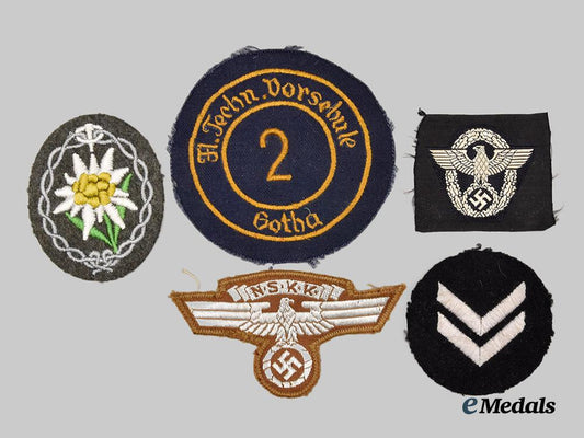 germany,_third_reich._a_mixed_lot_of_cloth_insignia___m_n_c1802