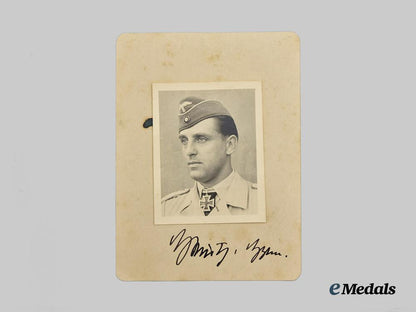 germany,_luftwaffe._a_lot_of_private_photos_of_luftwaffe_bomber_ace_kurt_heintz,_knight’s_cross_of_the_iron_cross,_with_signature___m_n_c1810