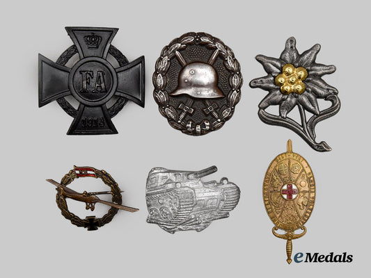 international._a_mixed_lot_of_badges___m_n_c1822