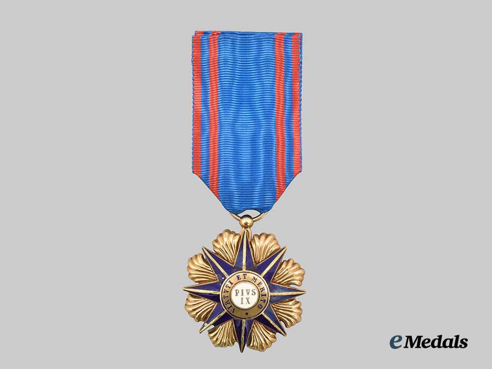 vatican,_papal_state._an_order_of_pius_i_x,_knight_in_gold,_c.1900___m_n_c1863