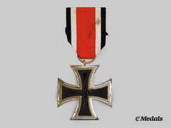 Germany, Wehrmacht. A 1939 Iron Cross II Class, Schinkel-Form Variant, by Wilhelm Deumer