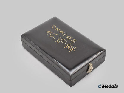 japan,_empire._a_red_cross_order_of_merit,_i_class,_in_case___m_n_c1875