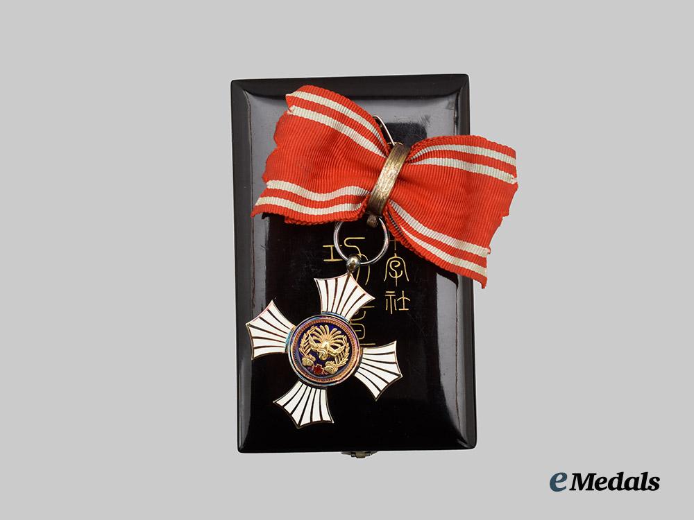 japan,_empire._a_red_cross_order_of_merit,_i_class,_in_case___m_n_c1878