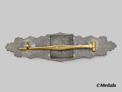 germany,_wehrmacht._a_close_combat_clasp,_bronze_grade,6-_dot_variant___m_n_c1904