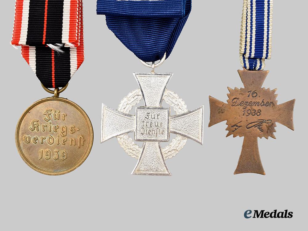 germany,_third_reich._a_mixed_lot_of_awards___m_n_c1913