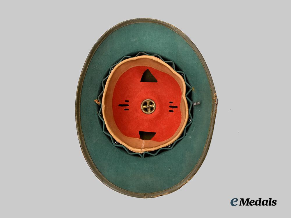 germany,_heer._a_tropical_pith_helmet,_second_pattern,_by_a_p_n___m_n_c1915
