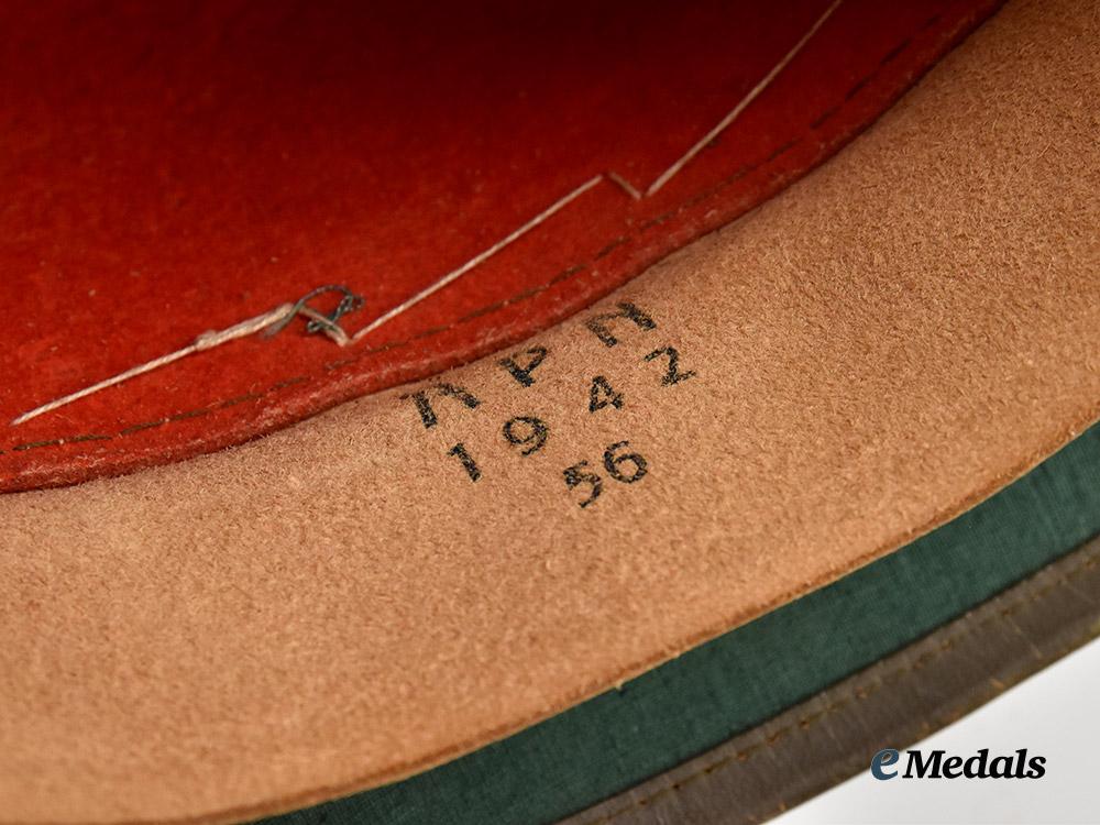 germany,_heer._a_tropical_pith_helmet,_second_pattern,_by_a_p_n___m_n_c1916