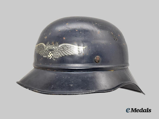 germany,_third_reich._a_luftschutz_gladiator_helmet,_late-_war_three-_piece_version___m_n_c1920
