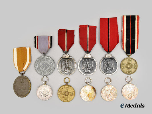 germany,_wehrmacht._a_mixed_lot_of_decorations&_awards___m_n_c1920