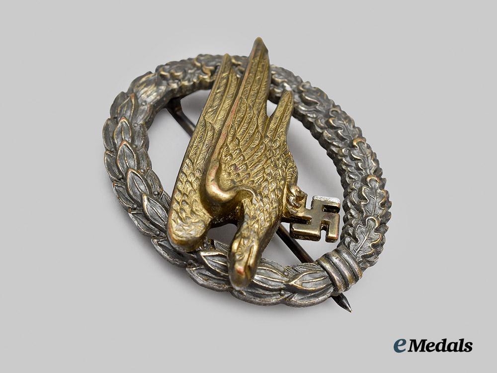 germany,_luftwaffe._a_fallschirmjäger_badge,_by_steinhauer&_lück,_wartime-_compatible_example_in_cupal___m_n_c1924