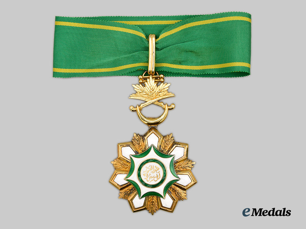 saudi_arabia,_kingdom._an_order_of_abdulazis_al_saud,_distinguished_i_class_to_general_powell_by_king_fahd,1993___m_n_c1961