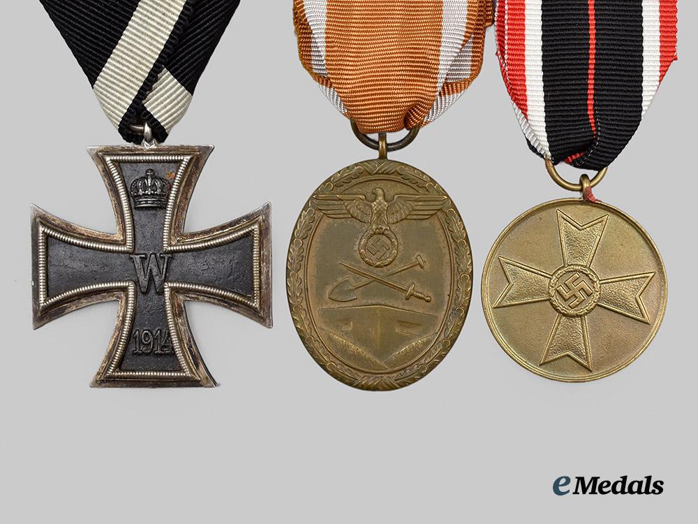 germany,_imperial;_germany;_third_reich._a_mixed_lot_of_awards_for_first_and_second_world_war_service___m_n_c2004