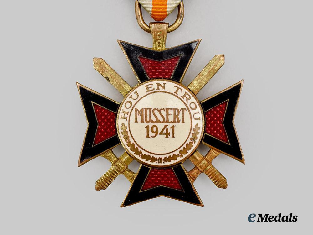netherlands,_n_s_b._a_rare_mussert_cross_for_combatants___m_n_c2005