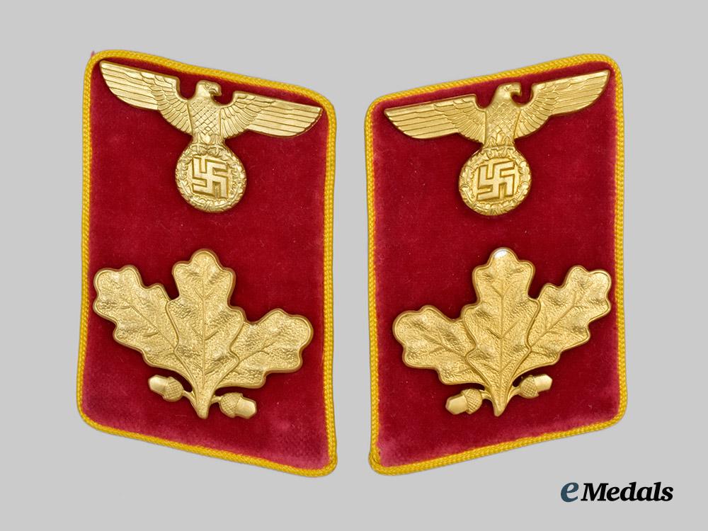 germany,_n_s_d_a_p._a_mint_set_of_dienstleiter_collar_tabs,_reichs-_level,_type_i_v___m_n_c2040