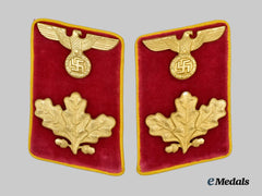 Germany, NSDAP. A Mint Set of Dienstleiter Collar Tabs, Reichs-Level, Type IV