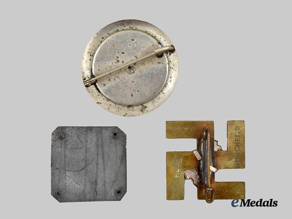 germany,_third_reich._a_mixed_lot_of_patriotic_badges_and_insignia___m_n_c2046