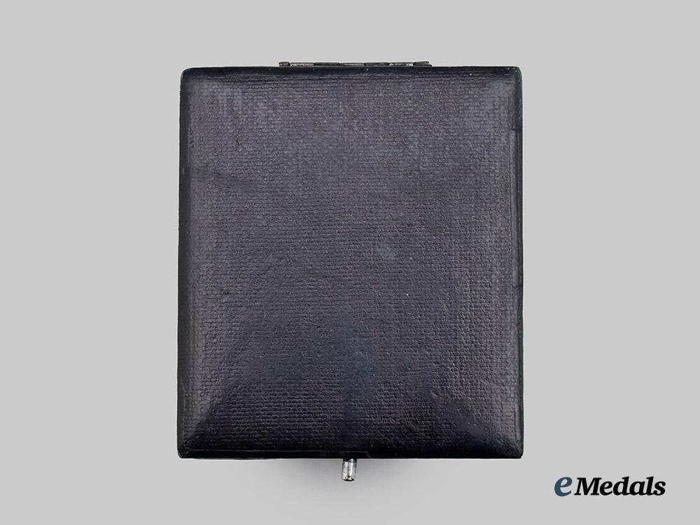 germany,_luftwaffe._a_presentation_case_for_an_air_gunner_badge___m_n_c2048