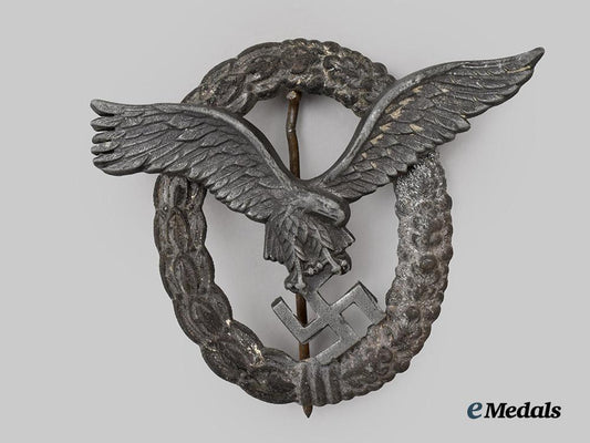 germany,_luftwaffe._a_pilot’s_badge,_late-_war_example,_by_friedrich_linden___m_n_c2057