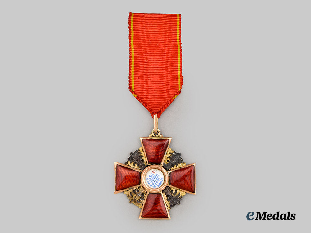 russia,_empire._an_imperial_order_of_st._anne_in_gold,_third_class,_c.1900___m_n_c2070