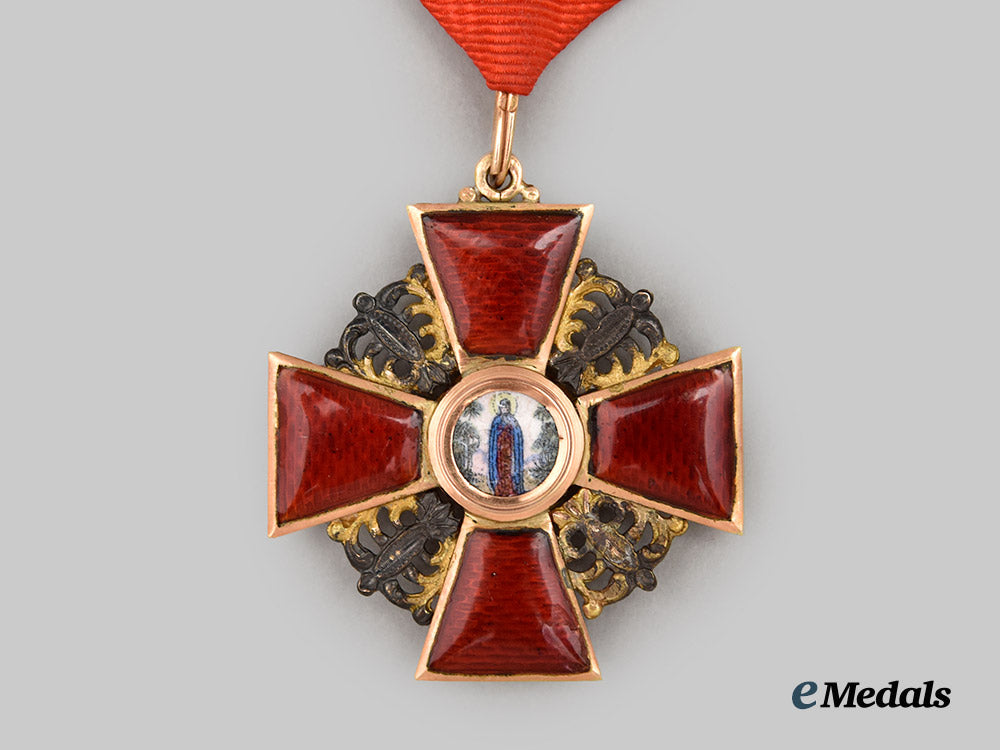 russia,_empire._an_imperial_order_of_st._anne_in_gold,_third_class,_c.1900___m_n_c2073