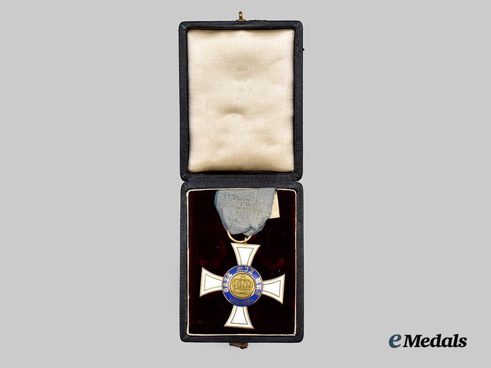 prussia,_kingdom._an_order_of_the_crown,_i_i_i_class_cross_in_gold_with_case,_by_j._godet&_söhne___m_n_c2099