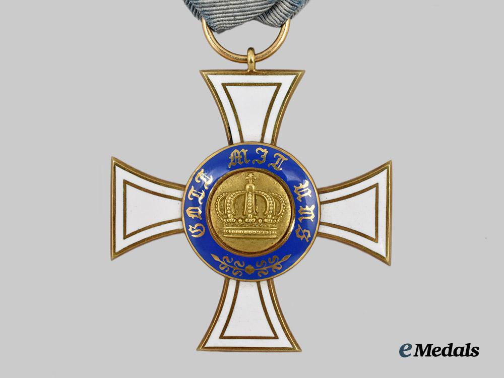 prussia,_kingdom._an_order_of_the_crown,_i_i_i_class_cross_in_gold_with_case,_by_j._godet&_söhne___m_n_c2103