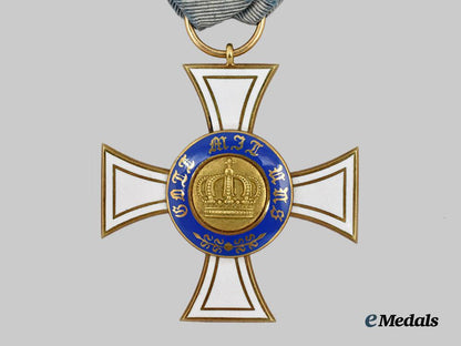 prussia,_kingdom._an_order_of_the_crown,_i_i_i_class_cross_in_gold_with_case,_by_j._godet&_söhne___m_n_c2103