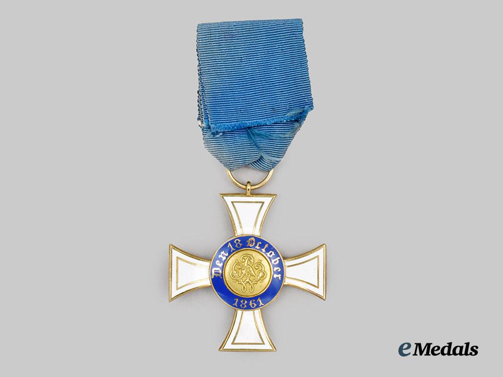 prussia,_kingdom._an_order_of_the_crown,_i_i_i_class_cross_in_gold_with_case,_by_j._godet&_söhne___m_n_c2104