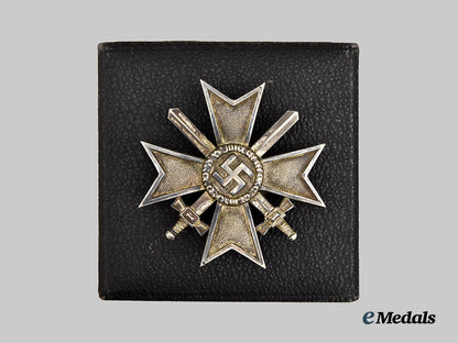germany,_wehrmacht._a_war_merit_cross_i_class_with_swords_and_case,_by_julius_bauer&_söhne___m_n_c2111