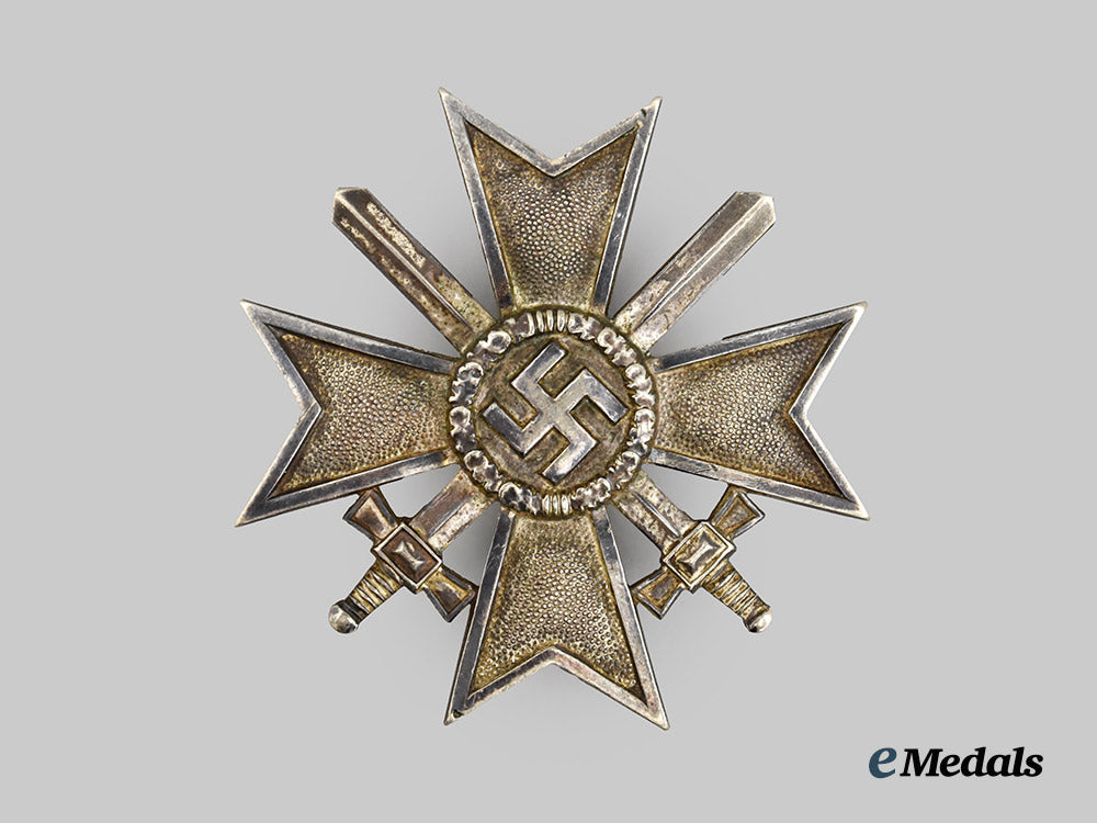 germany,_wehrmacht._a_war_merit_cross_i_class_with_swords_and_case,_by_julius_bauer&_söhne___m_n_c2112
