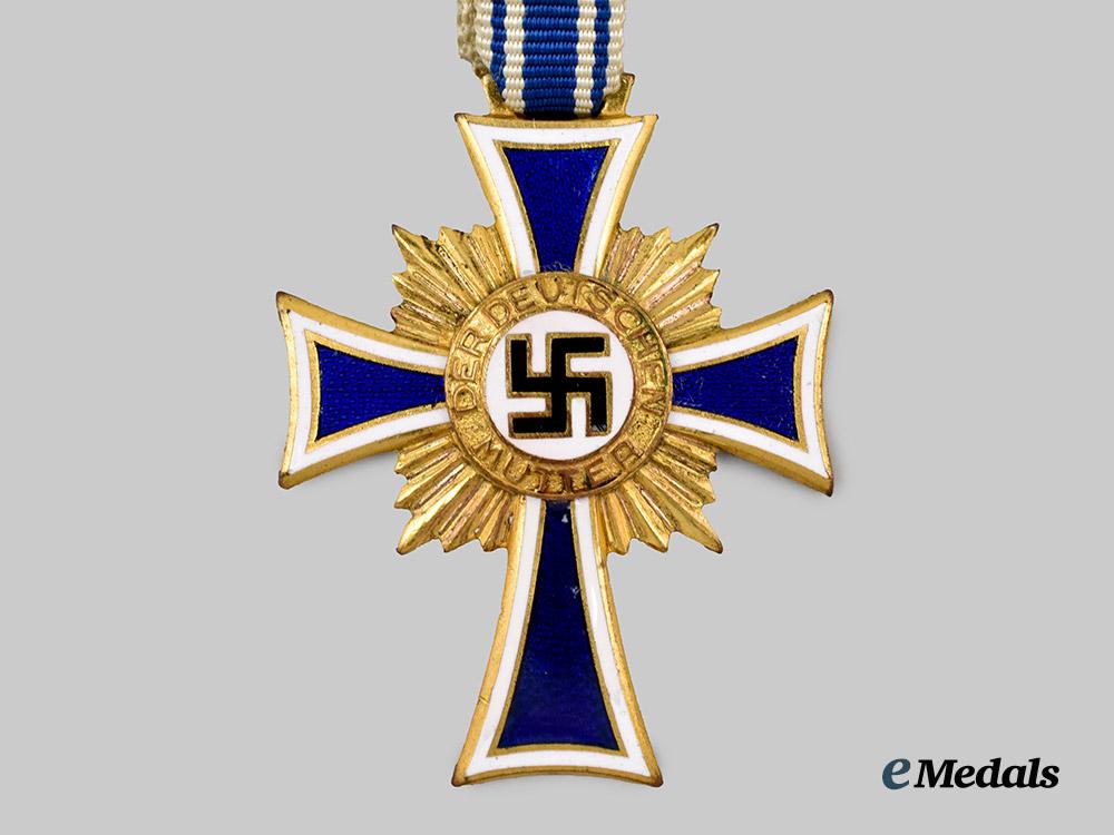 germany,_third_reich._an_honour_cross_of_the_german_mother,_gold_grade_with_case,_by_alois_rettenmaier___m_n_c2112