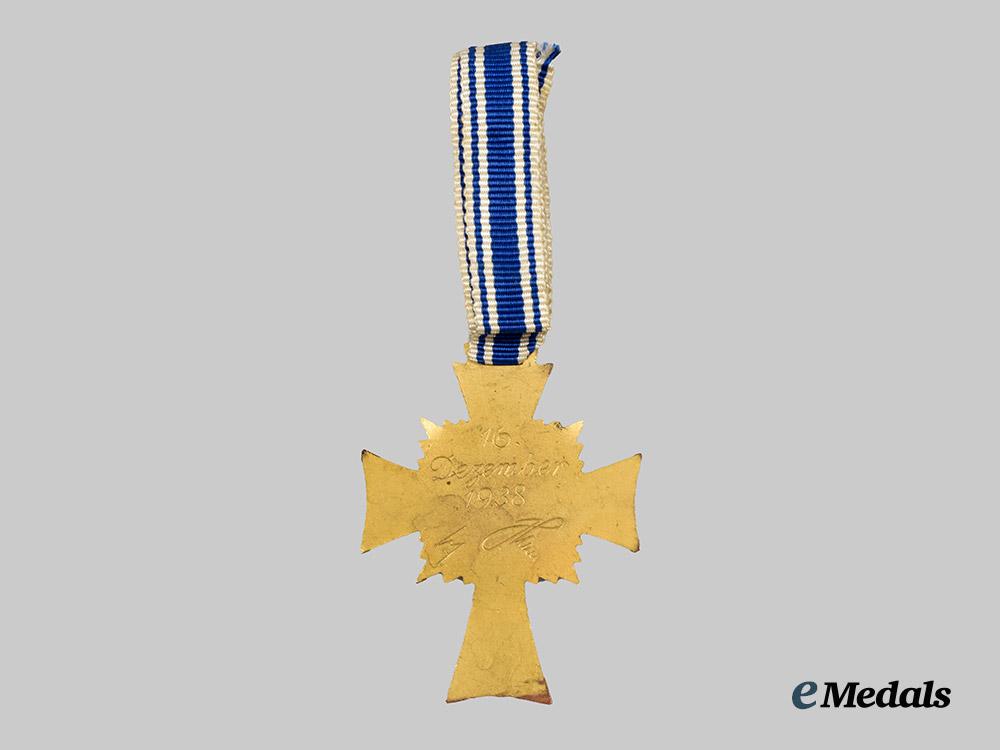 germany,_third_reich._an_honour_cross_of_the_german_mother,_gold_grade_with_case,_by_alois_rettenmaier___m_n_c2113