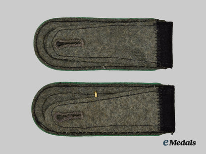 germany,_third_reich._a_rare_matching_pair_of_reserve_waffen-_s_s_hauptscharführer_shoulder_straps___m_n_c2165