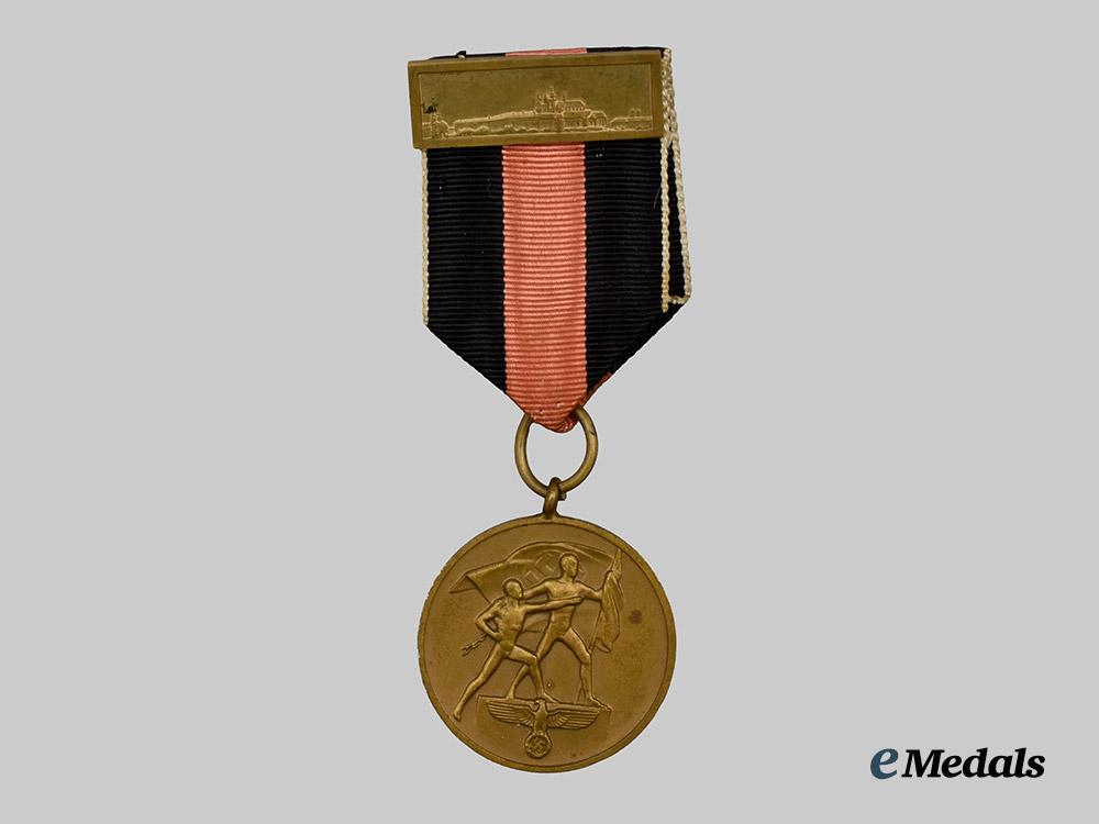 germany,_third_reich._a_sudetenland_medal,_with_prague_castle_bar_and_case___m_n_c2175